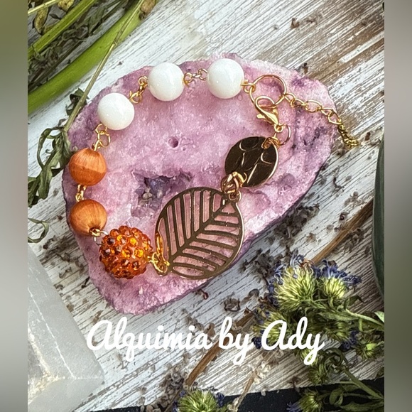 Alquimia Gold and White Bracelet - Picture 1 of 1